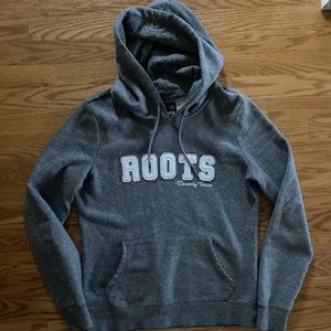 Grey Roots hoodie size - S